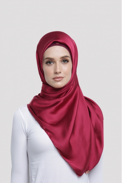 SATIN SILK SQUARE - GOJI BERRY SATIN SILK SQUARE - GOJI BERRY